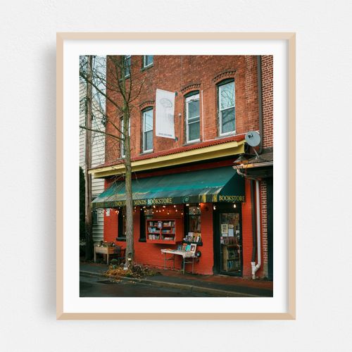 Inquiring Minds Bookstore, New Paltz