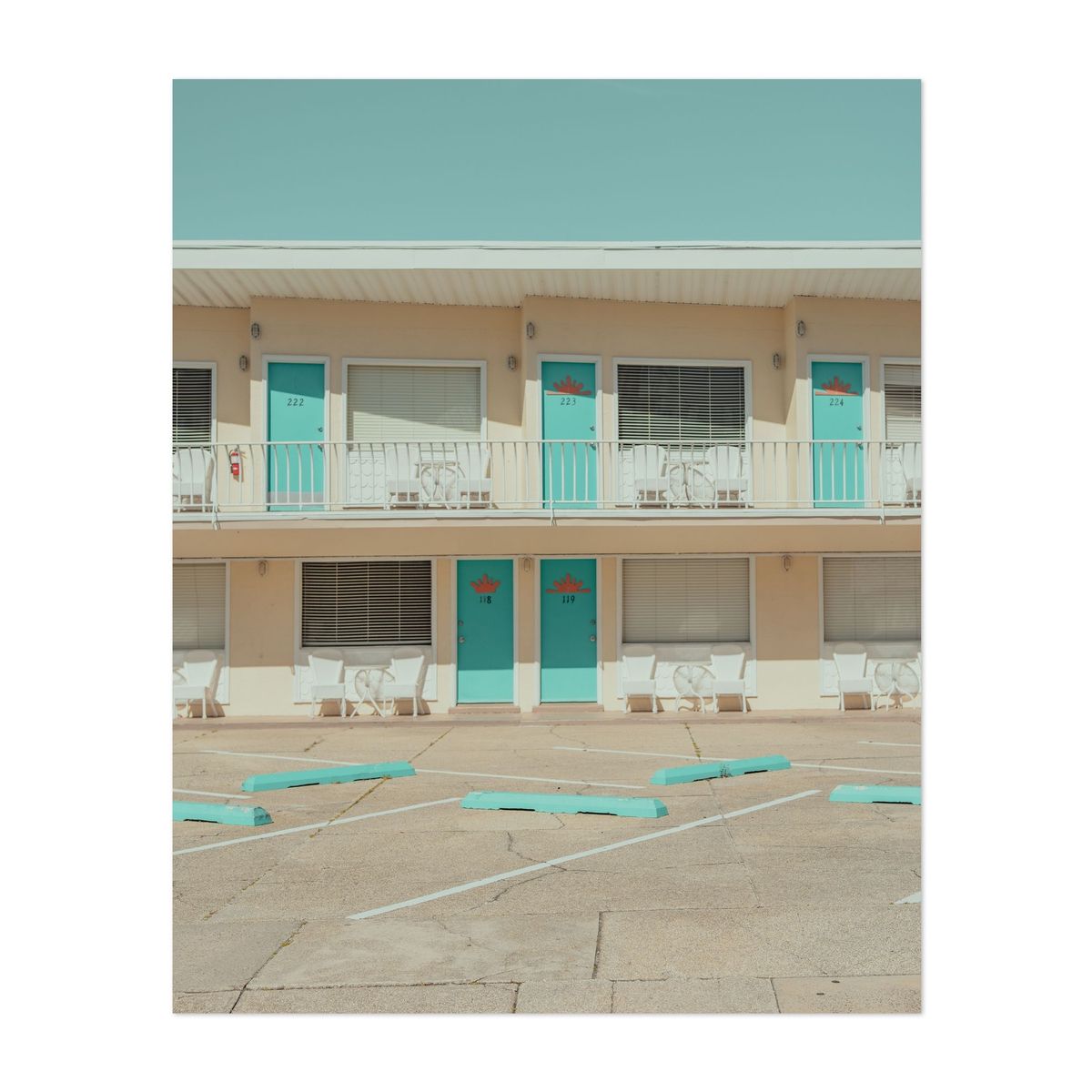 Wildwood Motel Facade 05 – image 1 of 2