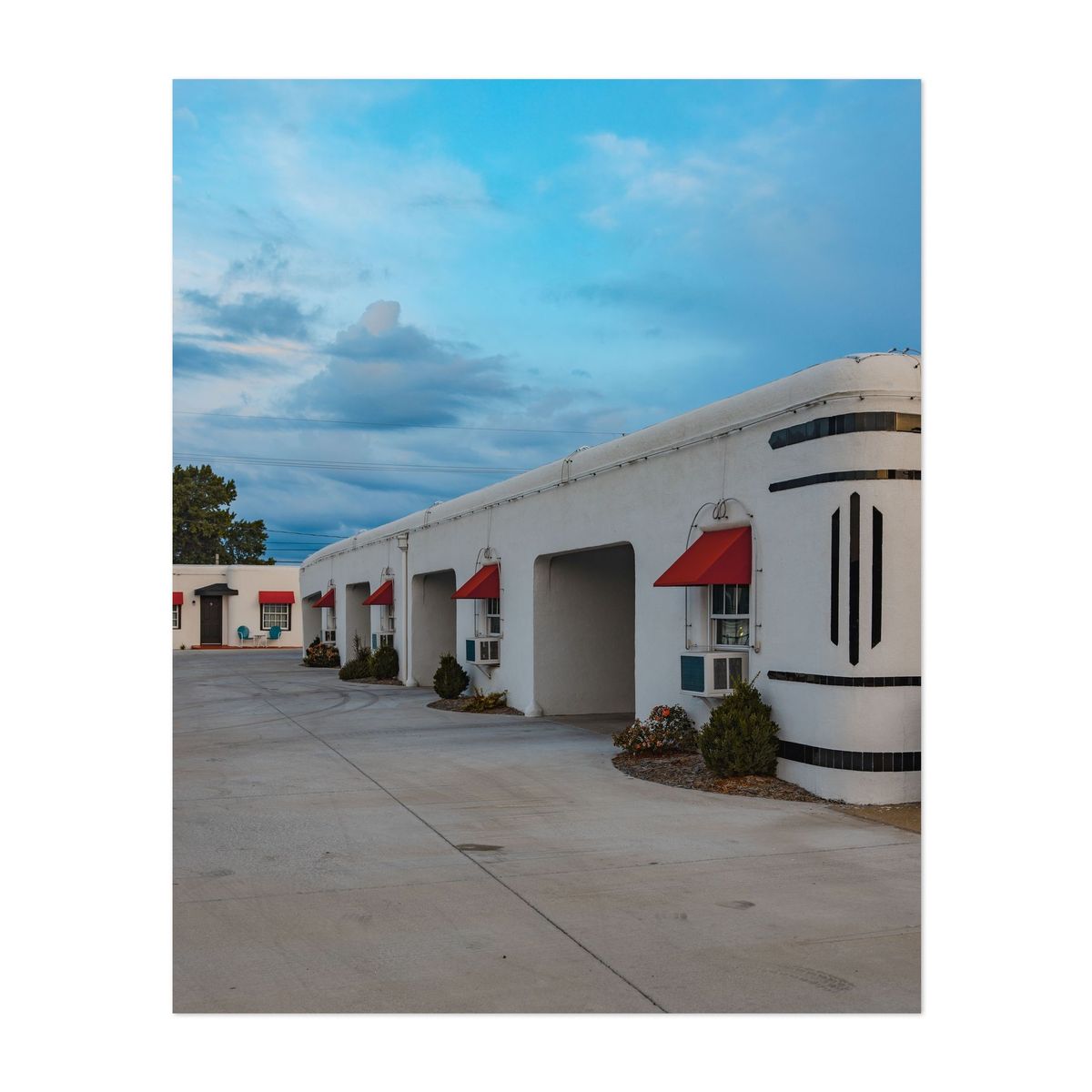 Boots Court Motel 02 – image 1 of 2