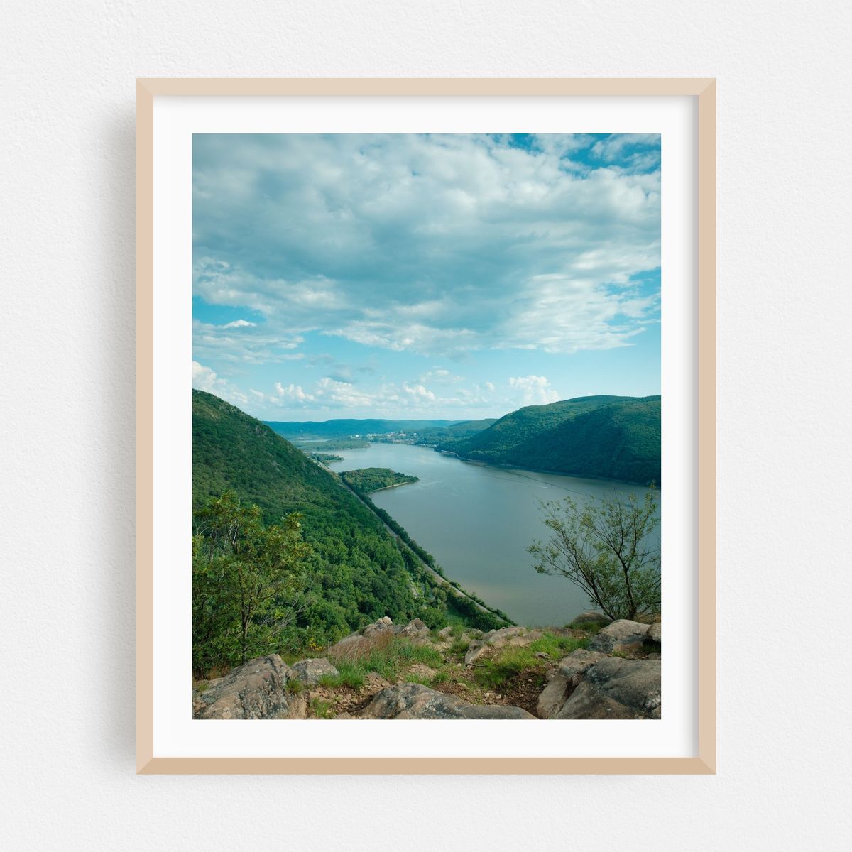 The Hudson from Breakneck Ridge 02 – image 1 of 12