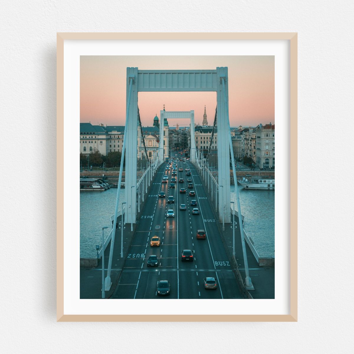 Erzsébet Bridge, Budapest 01 – image 1 of 12