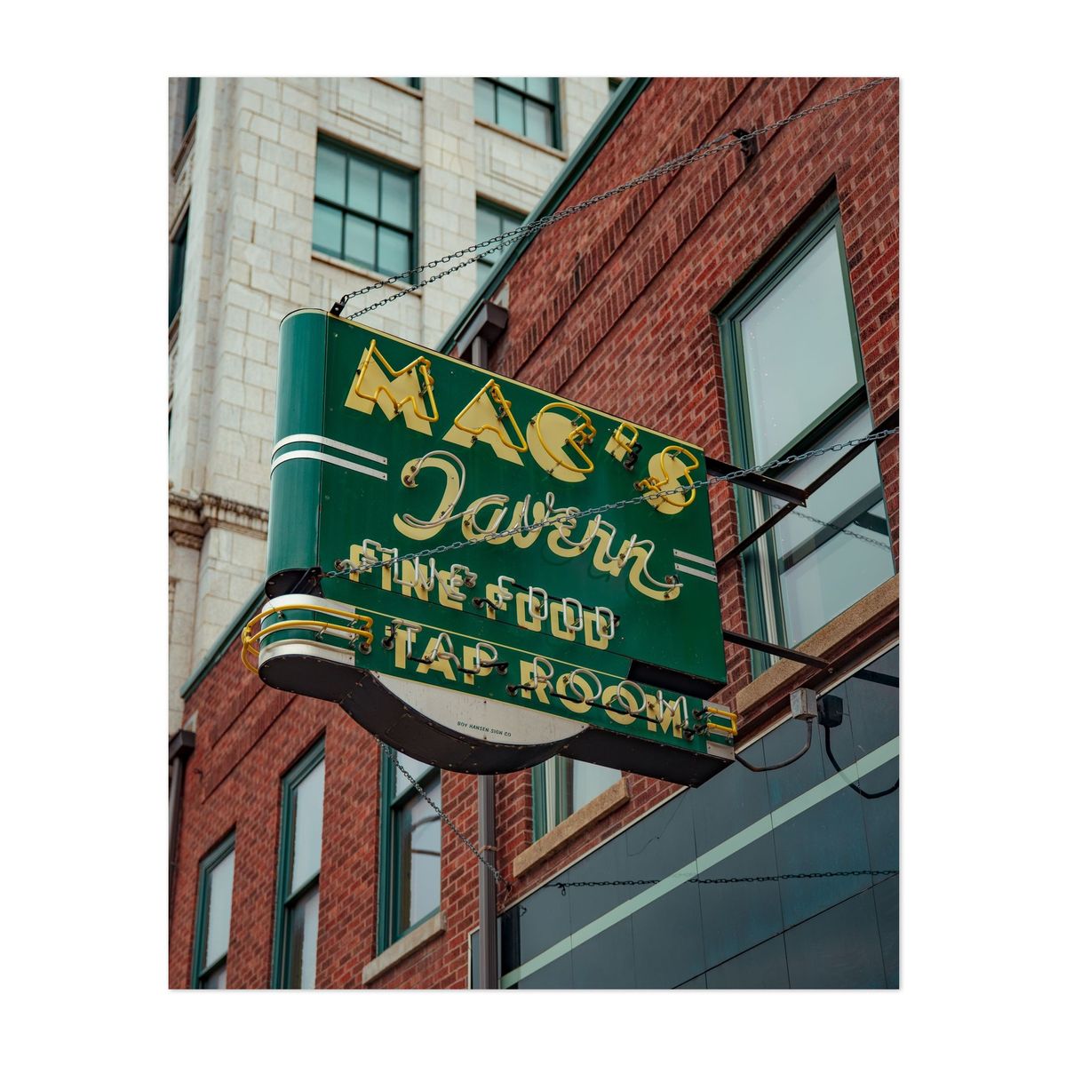Mac's Tavern 01 – image 1 of 2