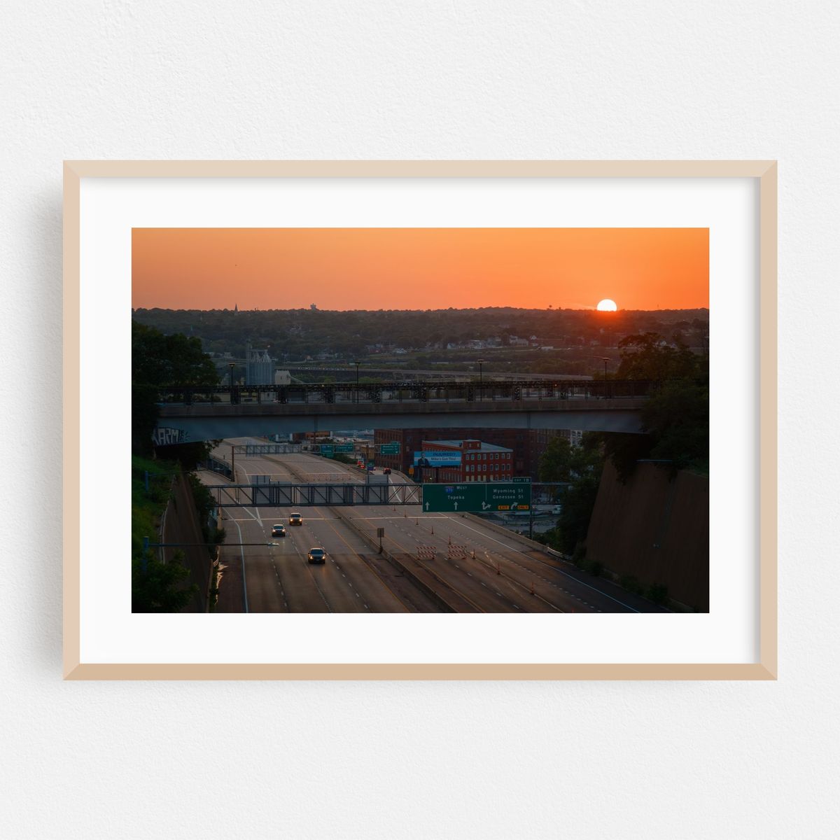 Sunset over I-670, Kansas City – image 1 of 6