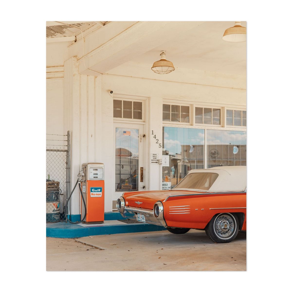 Gulf Station in Waco 01 – image 1 of 2
