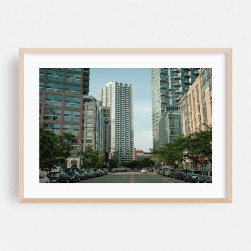 Modern LIC 02