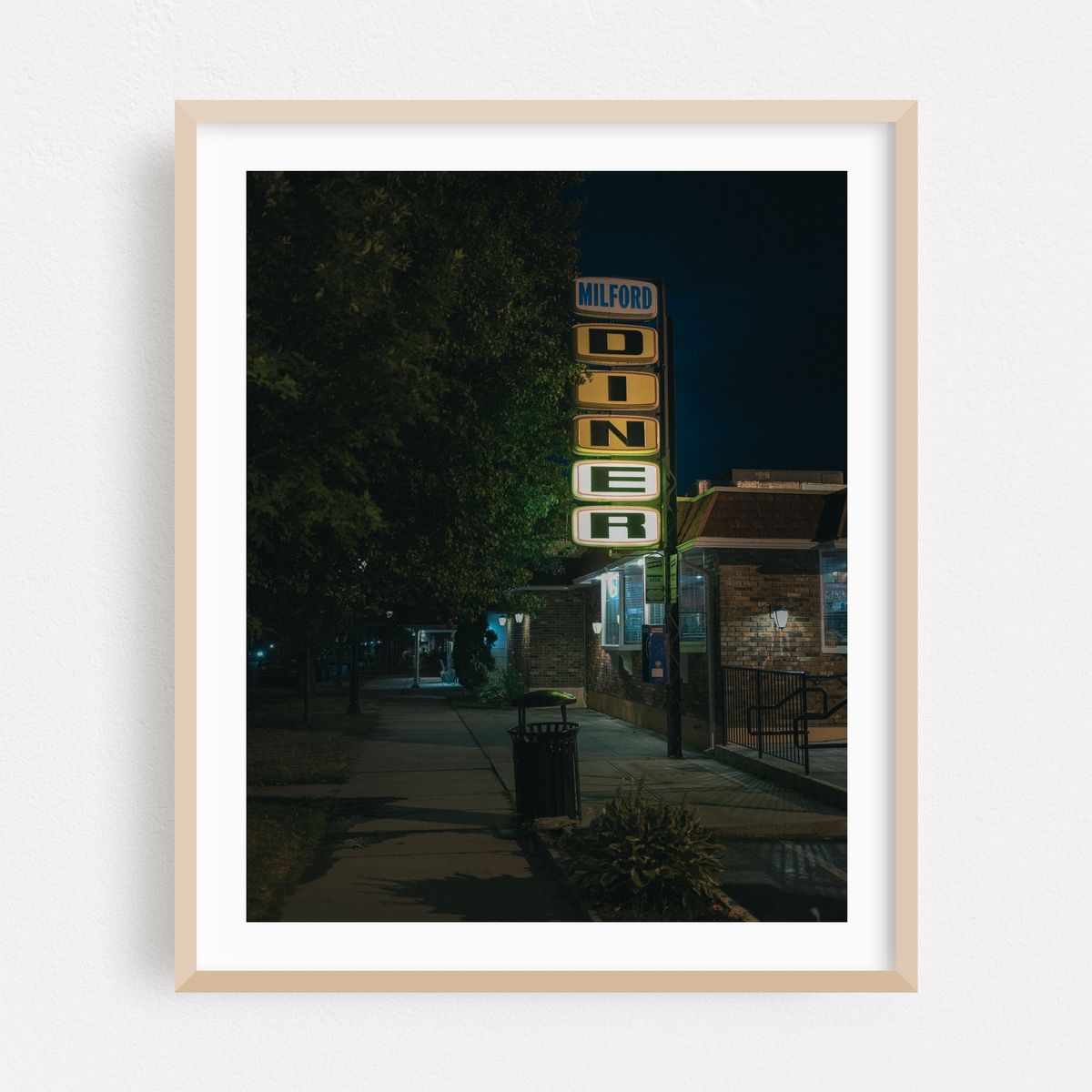 Milford Diner 02 – image 1 of 12