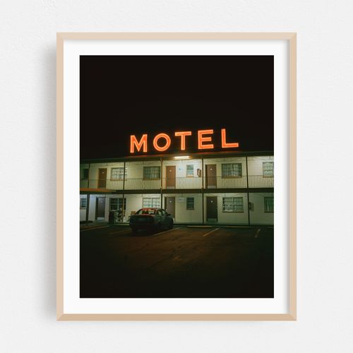 Motel, Warrenton