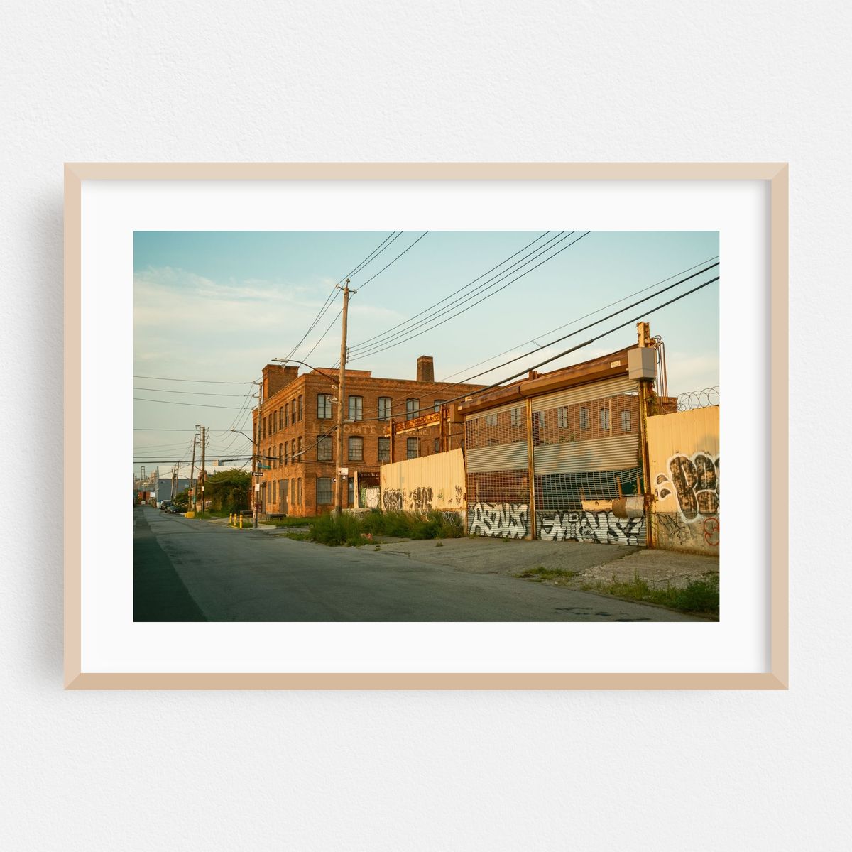 Gritty Red Hook, Brooklyn – image 1 of 6
