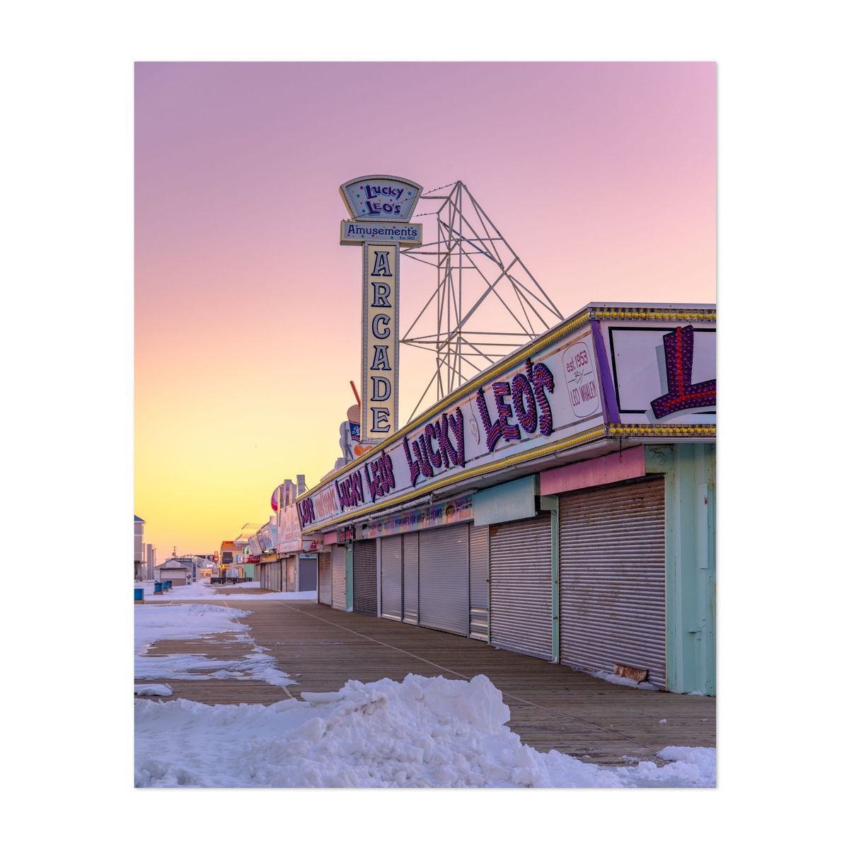 Lucky Leo's Sunset 02 – image 1 of 2