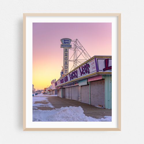 Lucky Leo's Sunset 02
