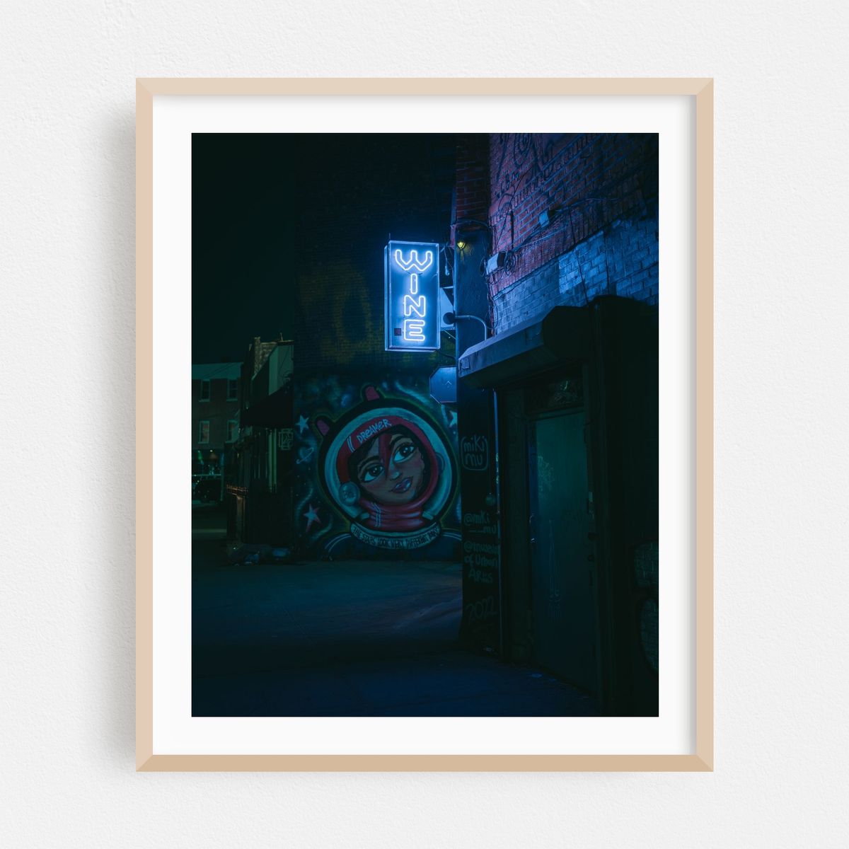 Wine, Williamsburg – image 1 of 12