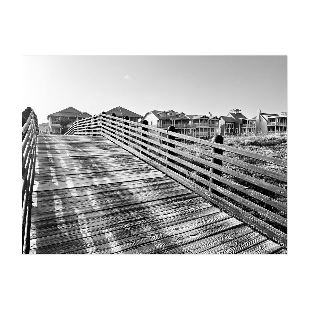 Boardwalk, Cinnamon Shores – image 1 of 2
