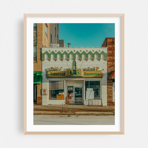 Gust Asp Party Store 01