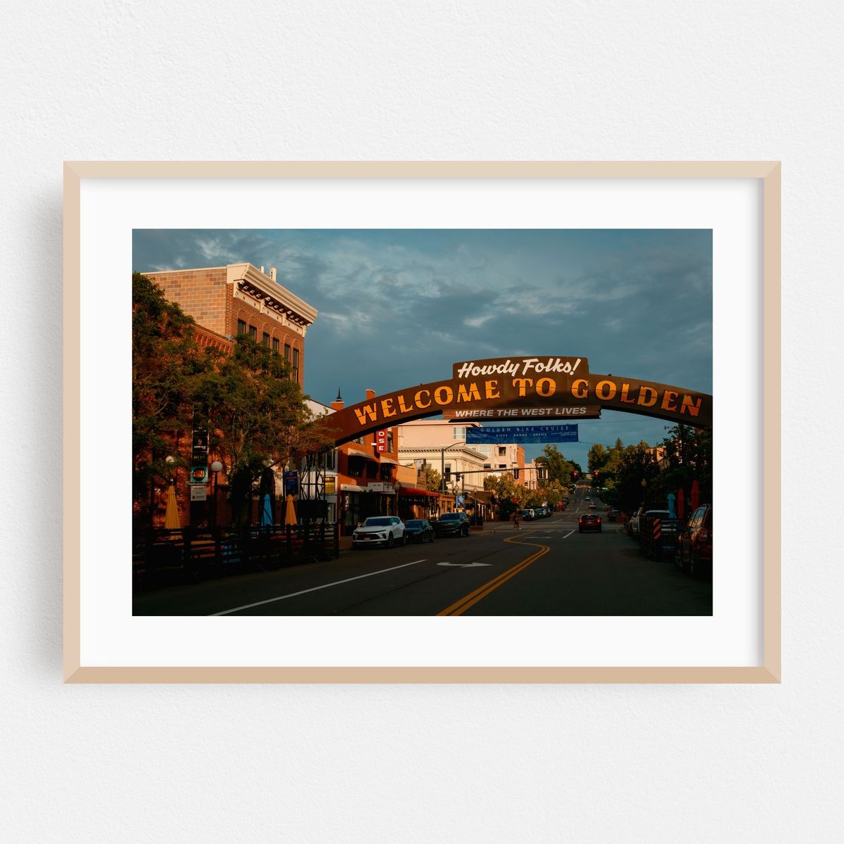 Golden Arch – image 1 of 6