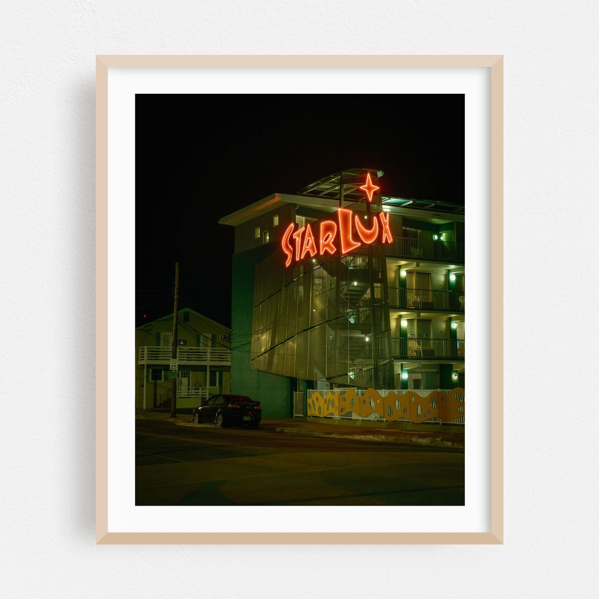 Starlux Hotel, Wildwood 01 – image 1 of 12