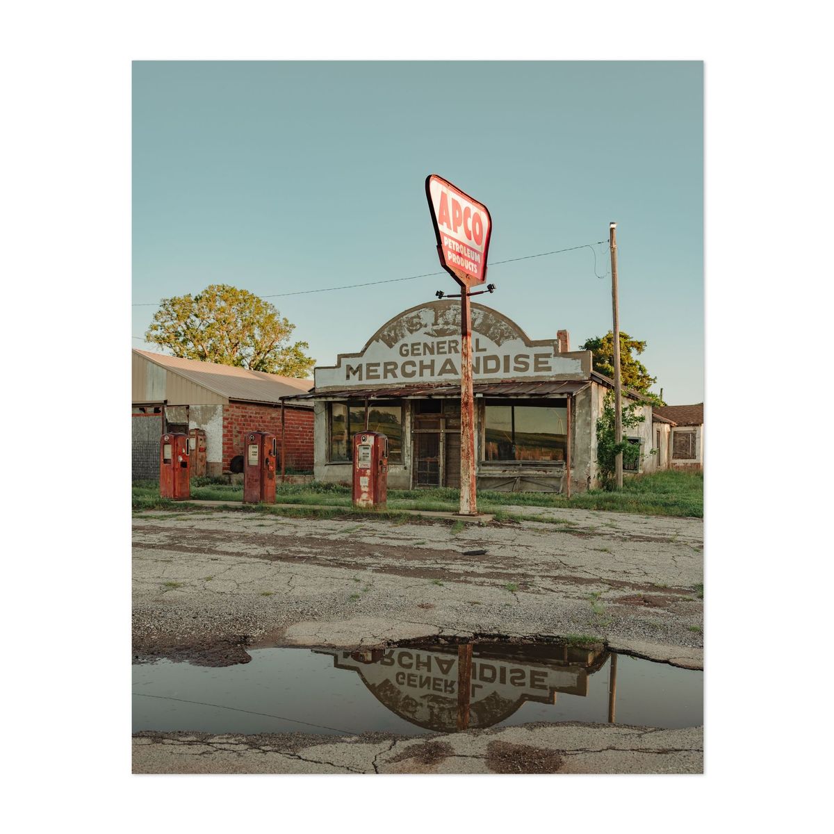 W.S. Kelly Gas Station 06 – image 1 of 2