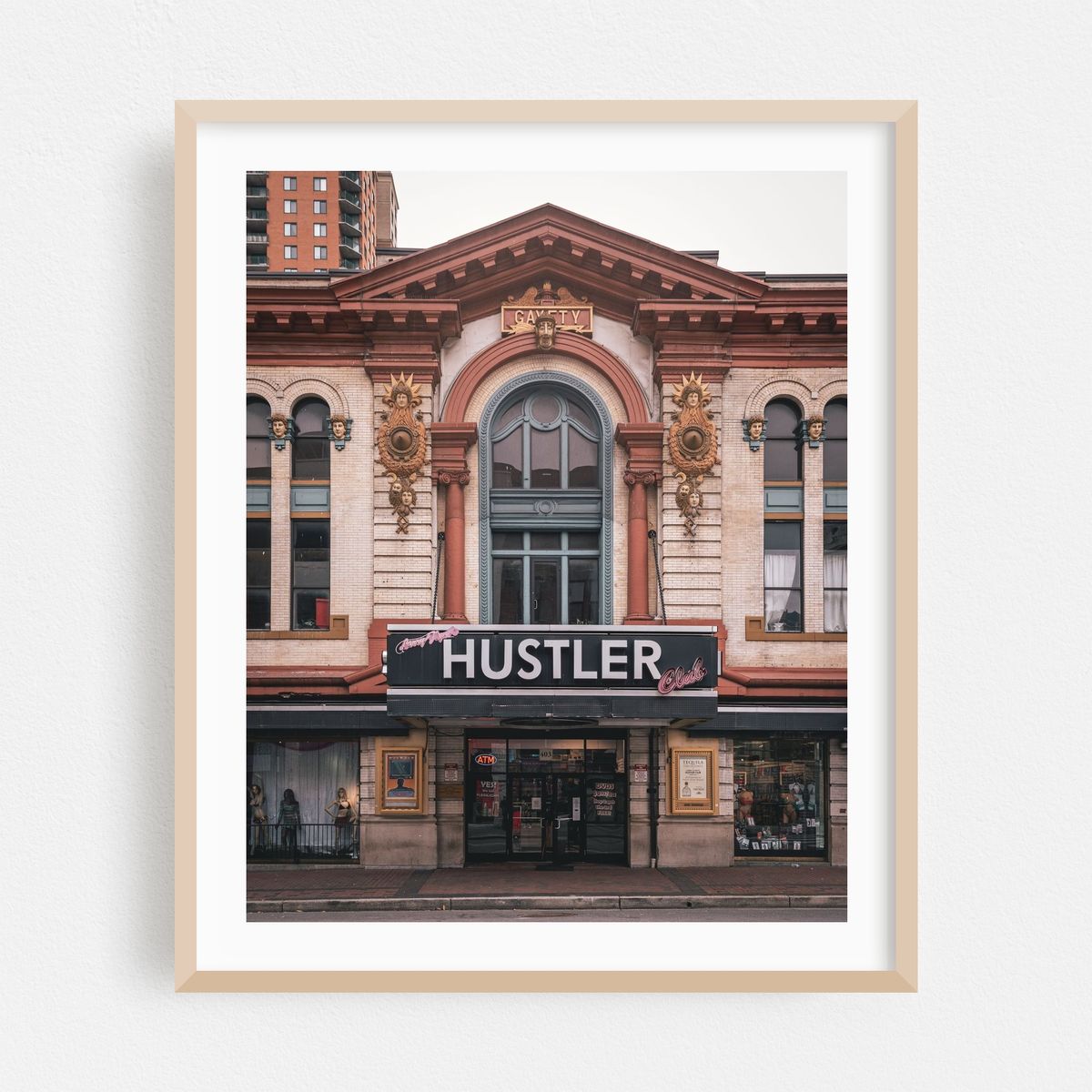 Hustler – image 1 of 12