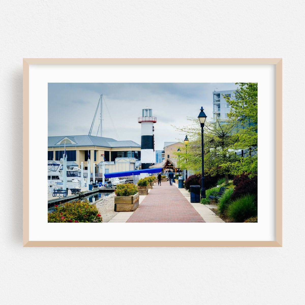 Lighthouse at the Promenade – image 1 of 6