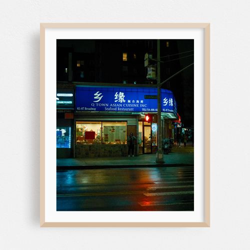 Q Town, Elmhurst