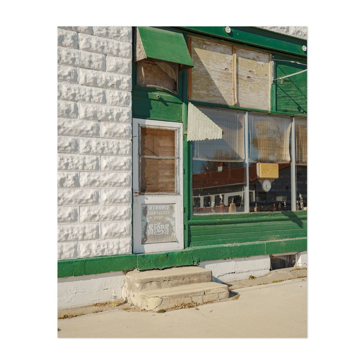 Delta Sign & Clock Shop 02 – image 1 of 2