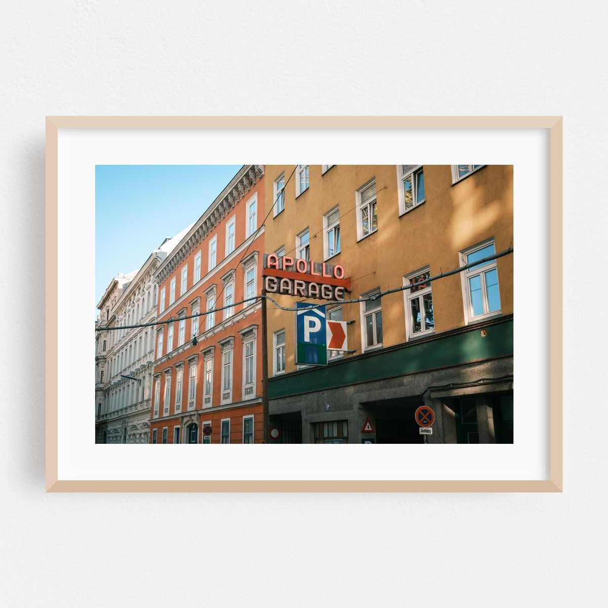 Apollo Garage, Vienna 01 – image 1 of 6