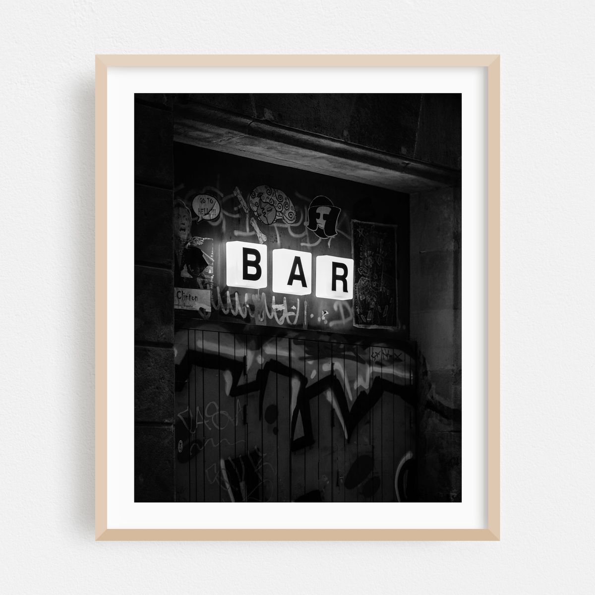 BAR B&W – image 1 of 12