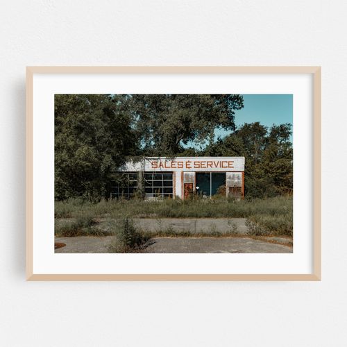 Abandoned Sales & Service Station 04