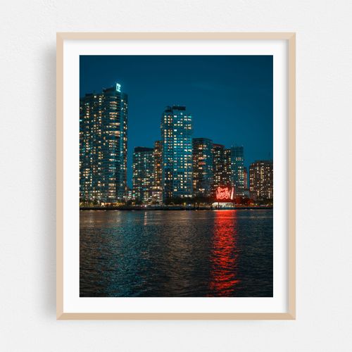 Long Island City from Roosevelt Island 01