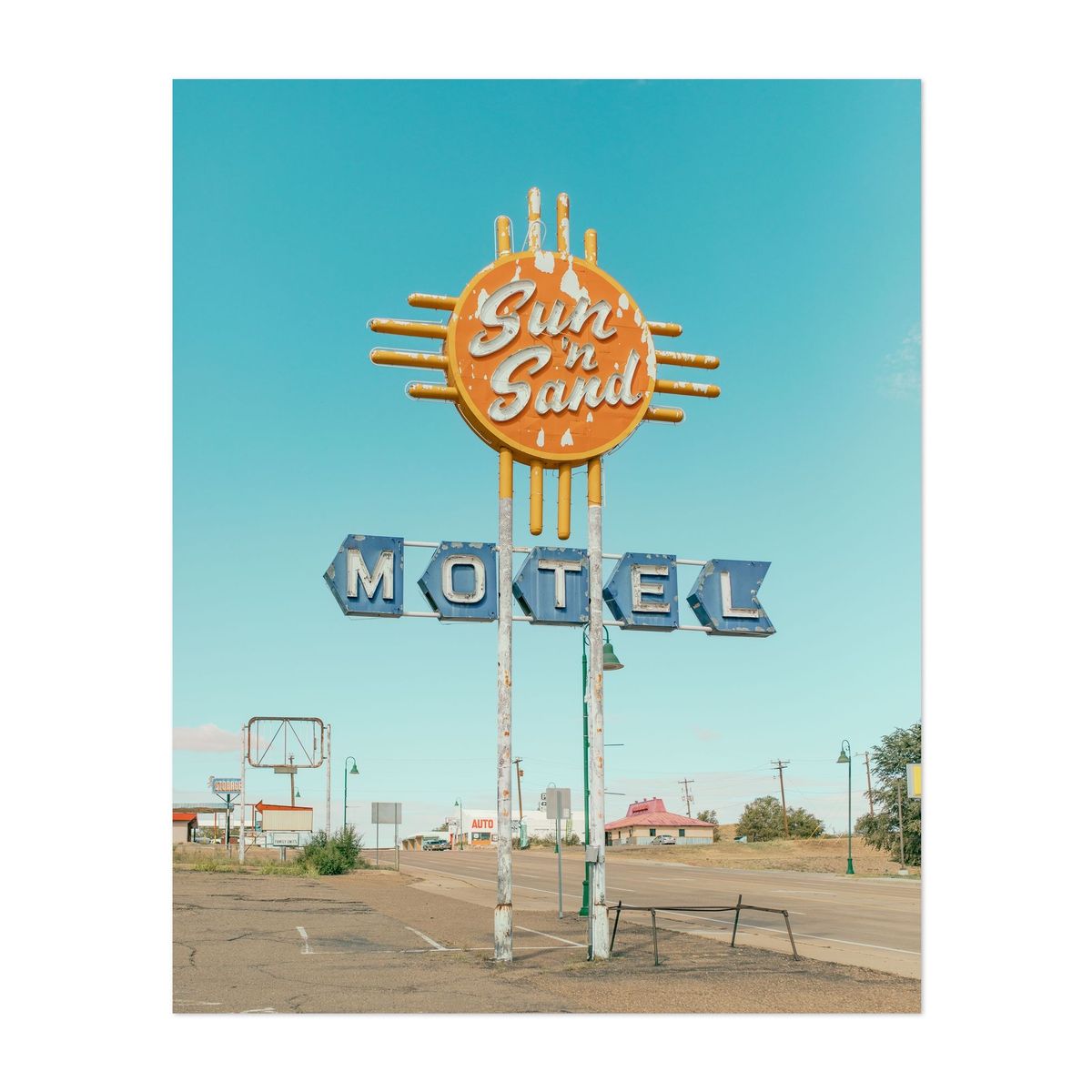 Sun 'n Sand Motel 01 – image 1 of 2