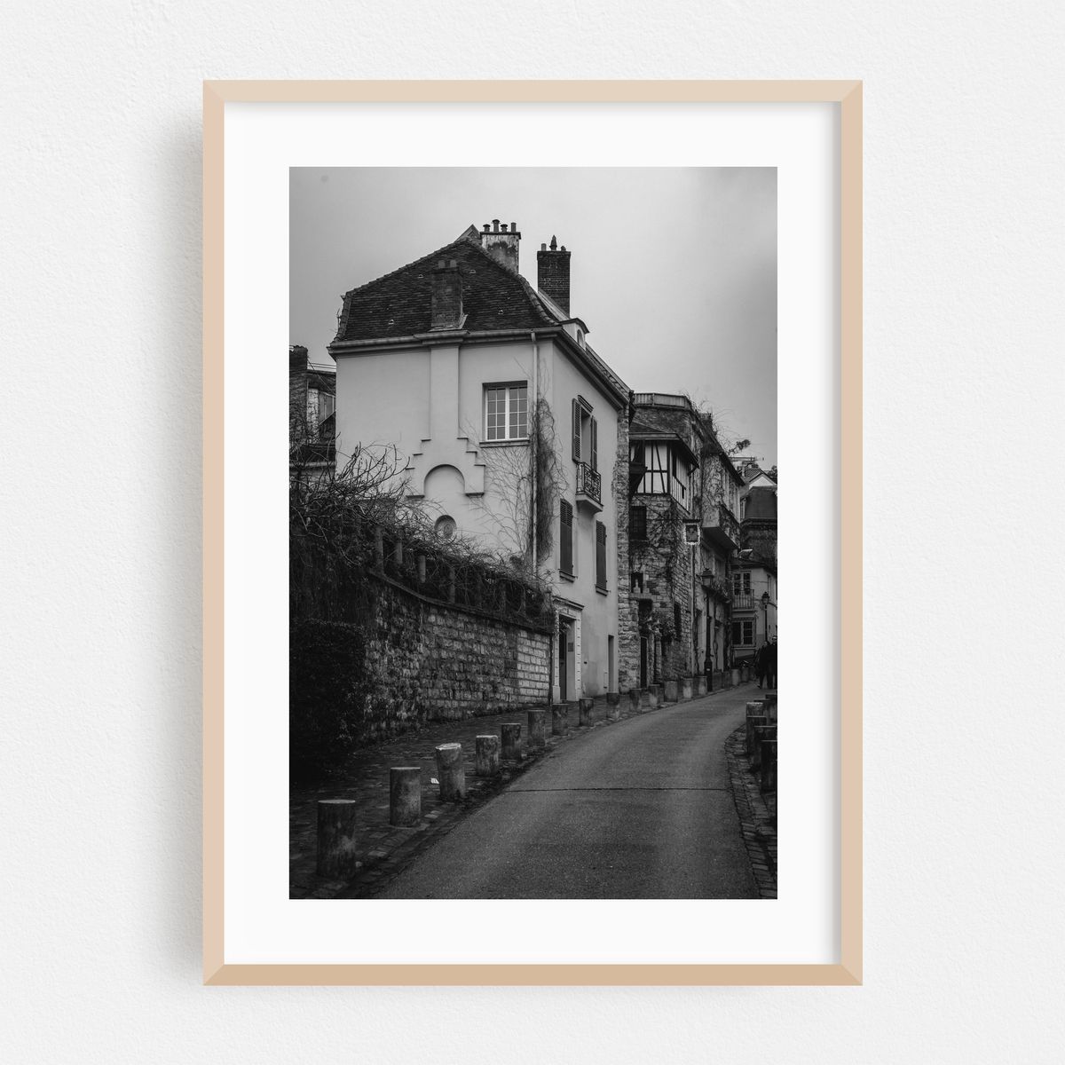 Rue de l'Abreuvoir B&W – image 1 of 16