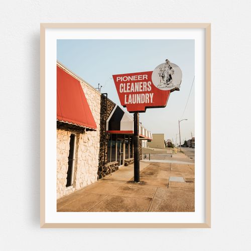 Pioneer Cleaners, Route 66