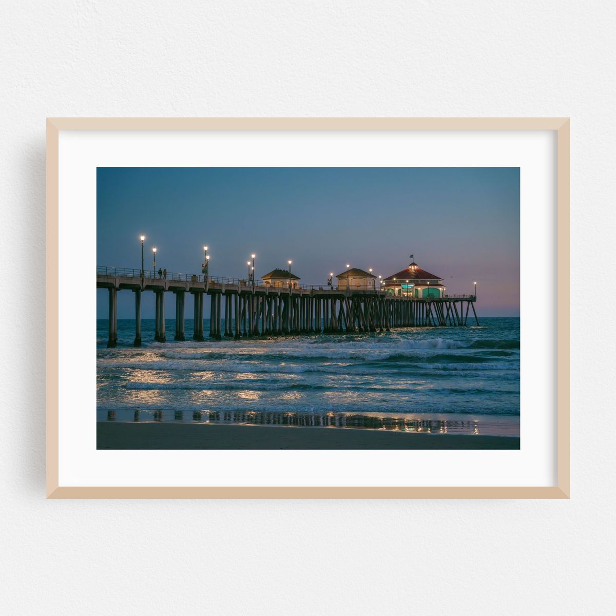 Huntington Beach Pier 02 – image 1 of 6