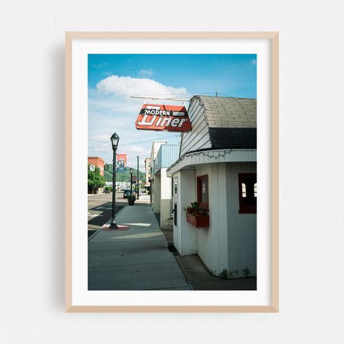 Modern Diner, Wellsville