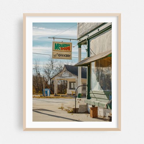 Delta Grocery 01