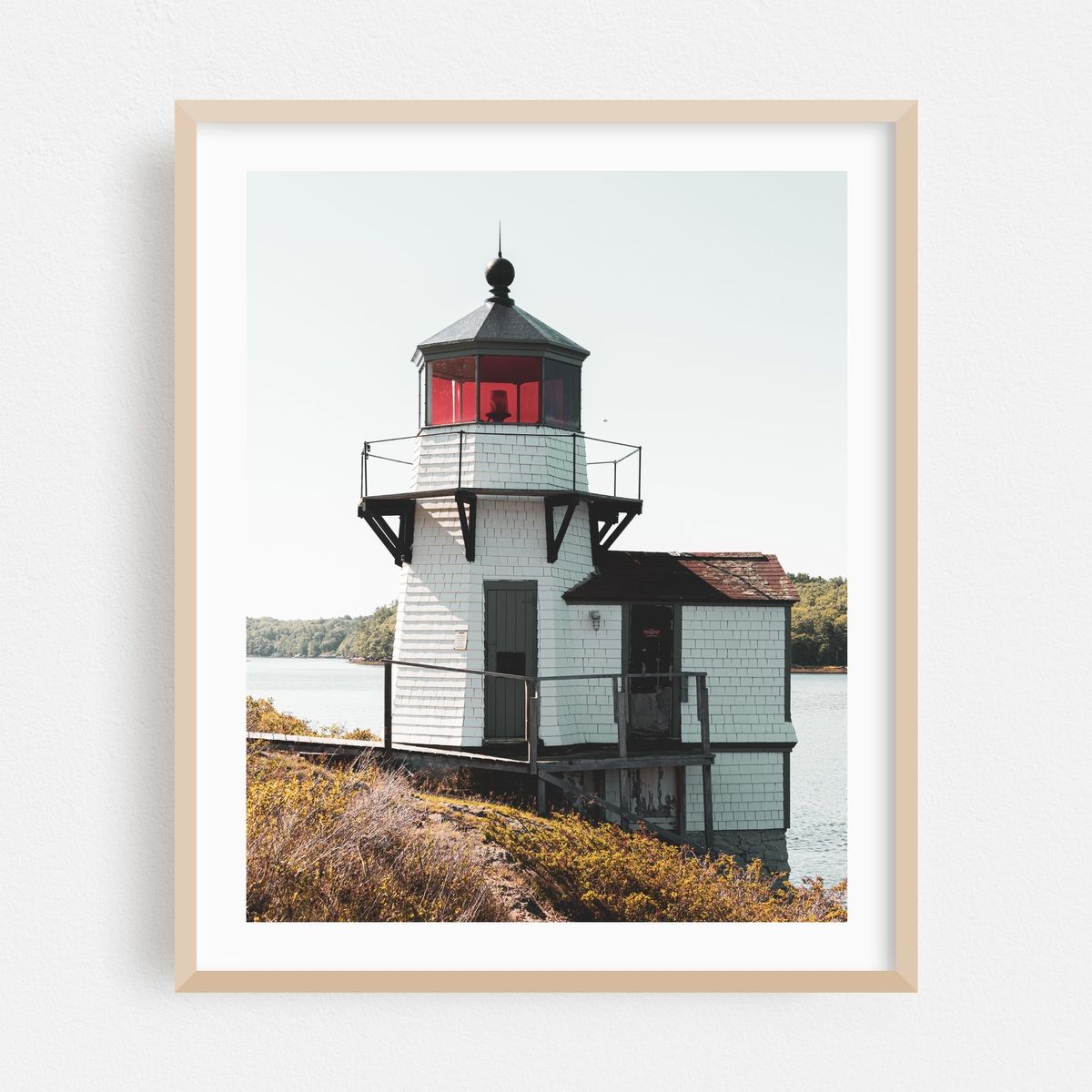 Squirrel Point Light 01 – image 1 of 12