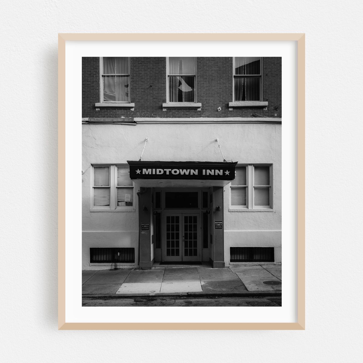 Midtown Inn, Mount Vernon 02 B&W – image 1 of 12