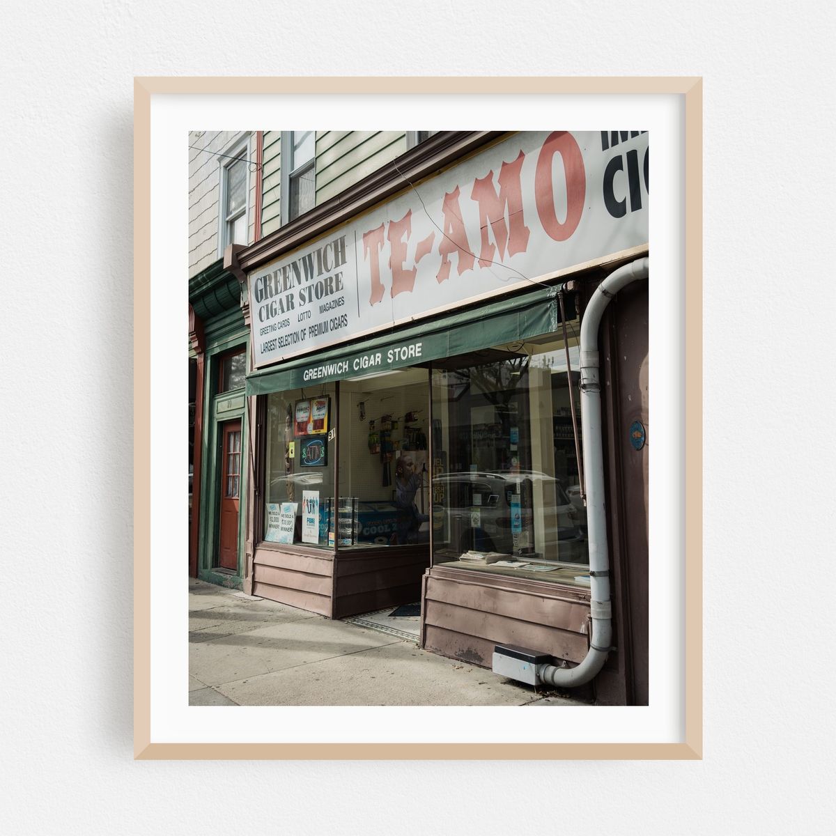 Greenwich Cigar & Stationery 01 – image 1 of 12