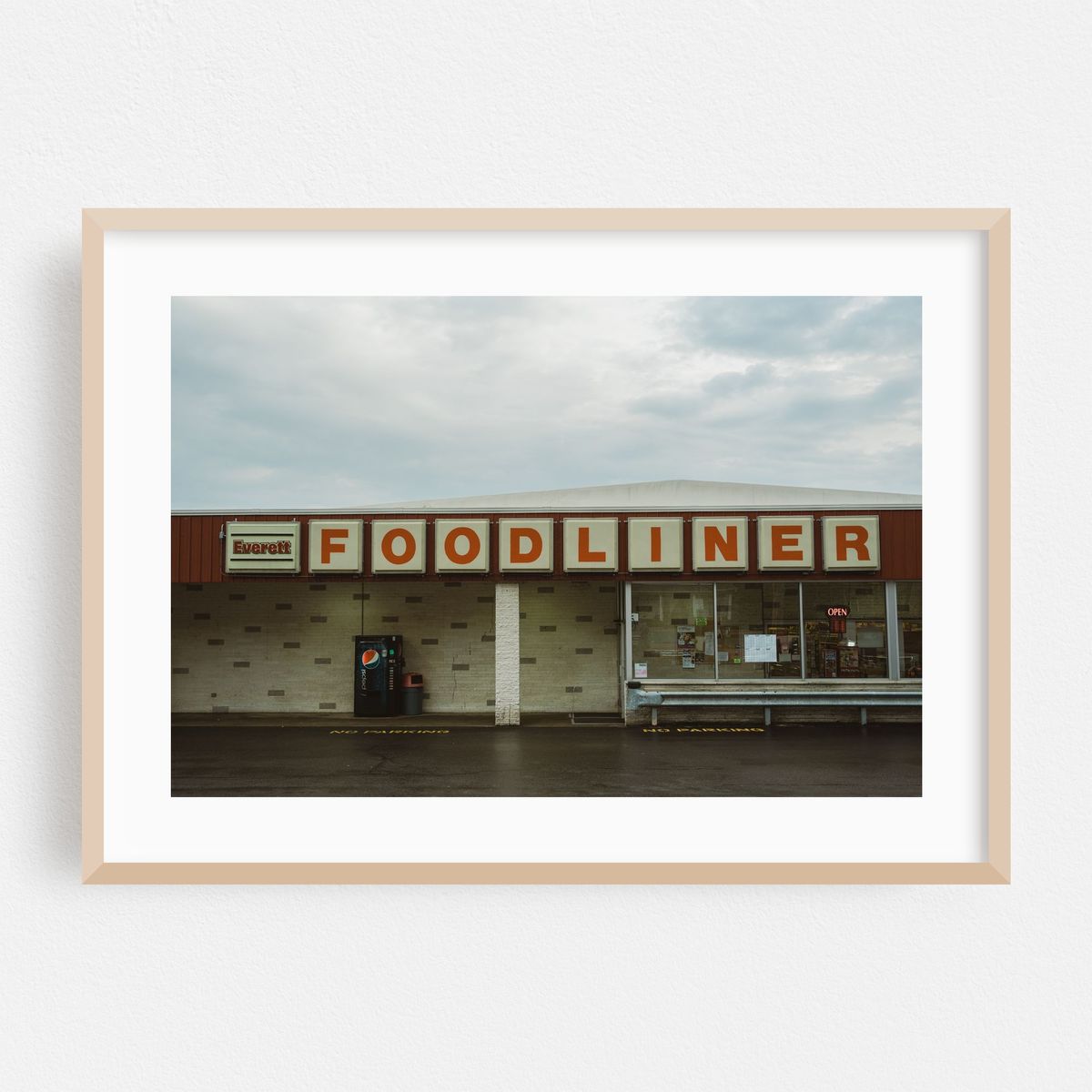 Everett Foodliner, Everett – image 1 of 6