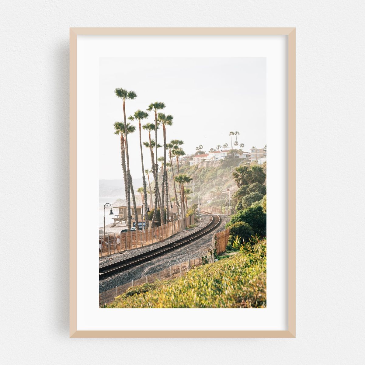 Rail, San Clemente – image 1 of 16