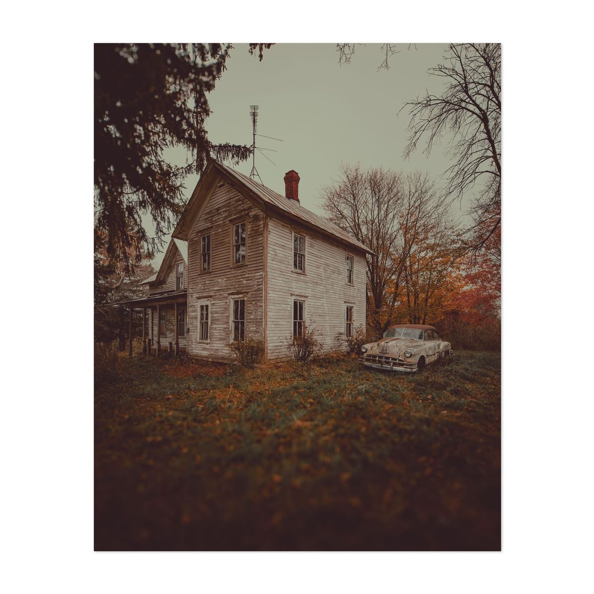 Abandoned Pontiac Chieftain House 03 – image 1 of 2