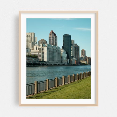 Looking Upriver From Roosevelt Island 01