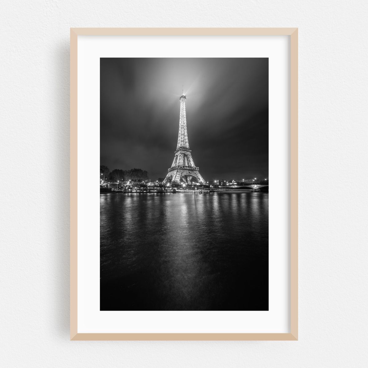 La Tour Eiffel 02 B&W – image 1 of 16