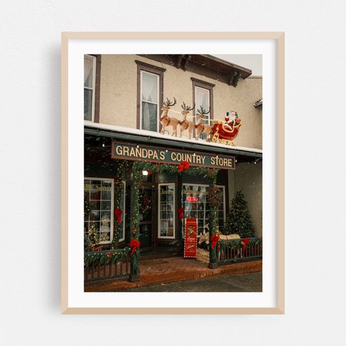 Grandpa's Country Store, Akron