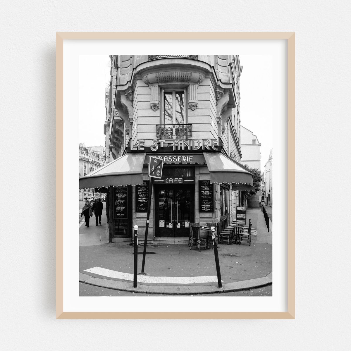 Le St. Andre B&W – image 1 of 12