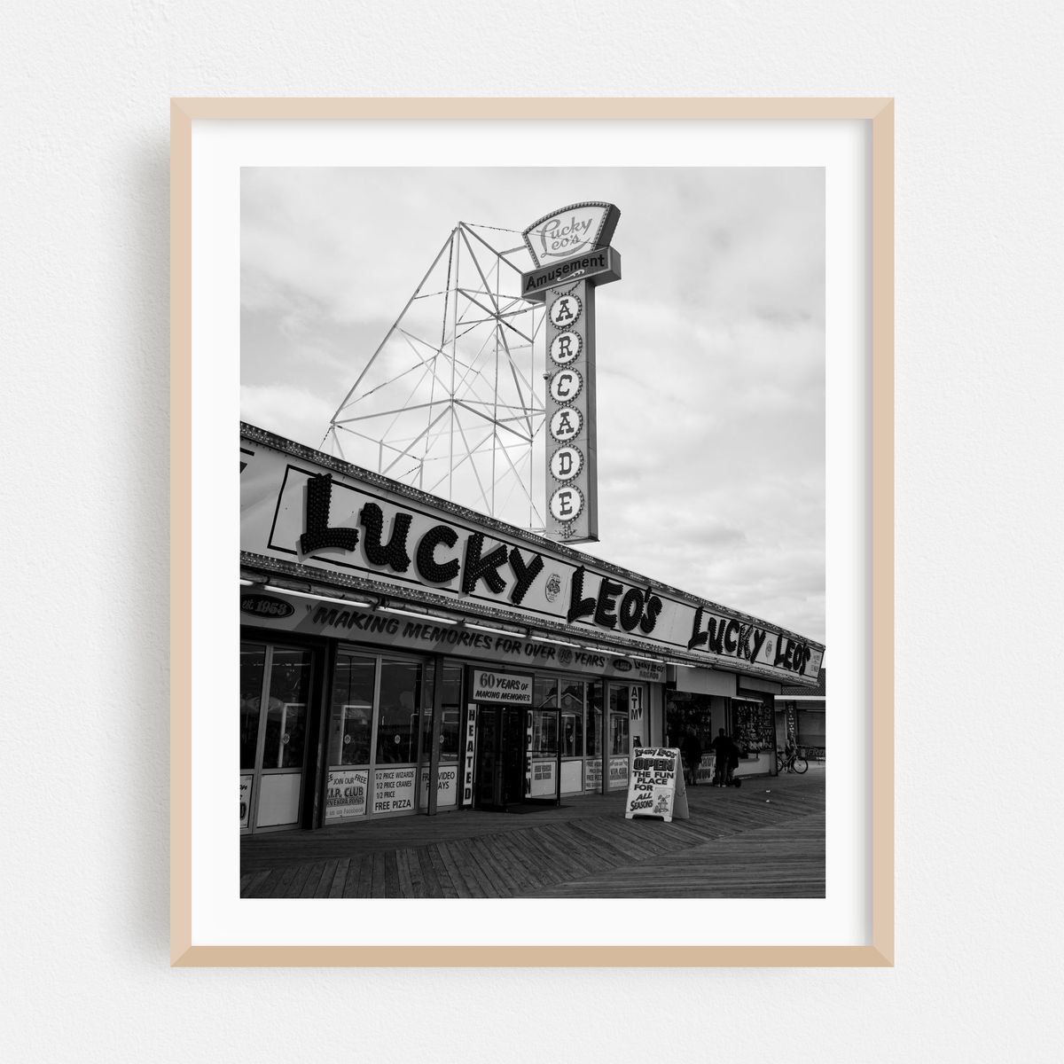Lucky Leo's, Seaside Heights 02 – image 1 of 12
