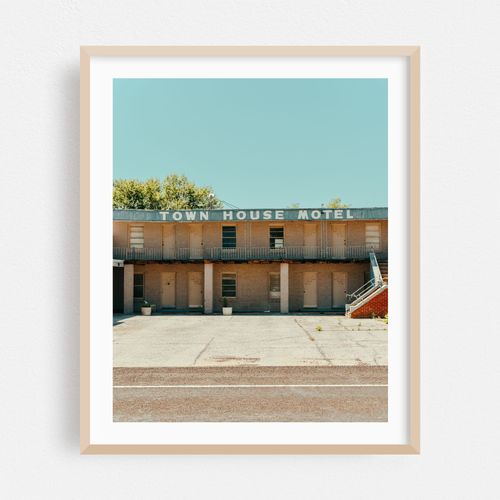 Town House Motel 02