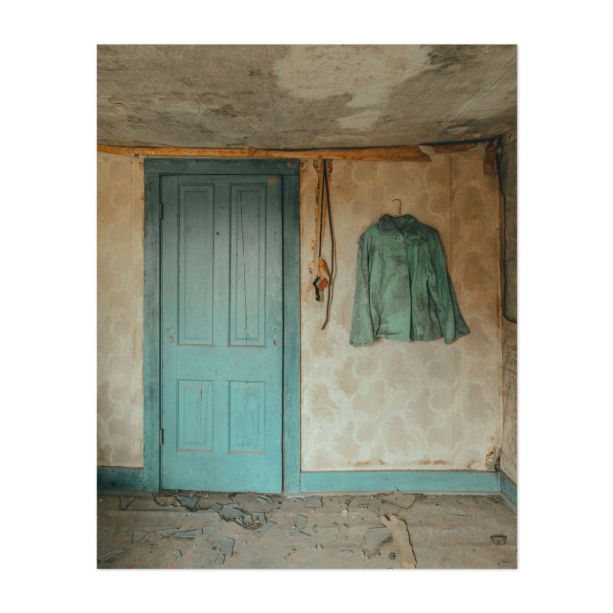 Broken Hearts House 02 – image 1 of 2