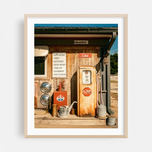 Vintage Gas Station, Hays