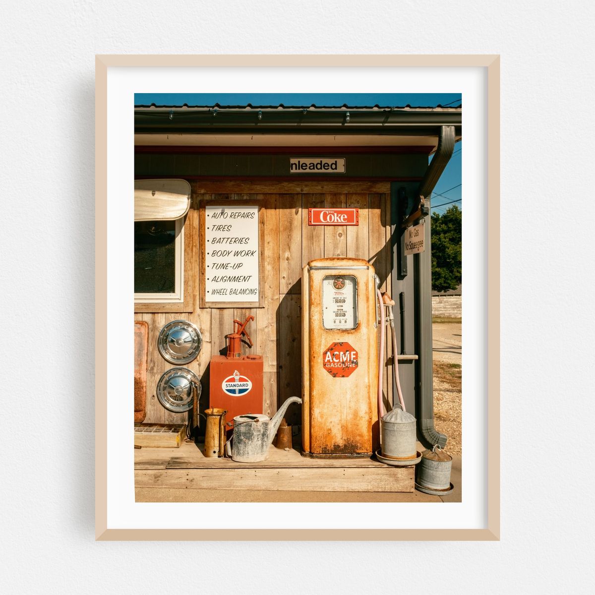 Vintage Gas Station, Hays – image 1 of 12