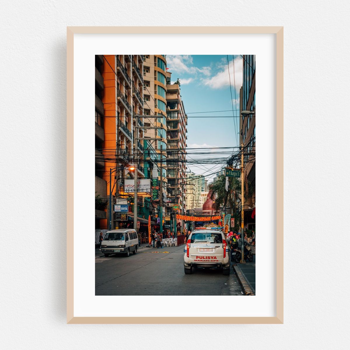 Poblacion, Makati 01 – image 1 of 16
